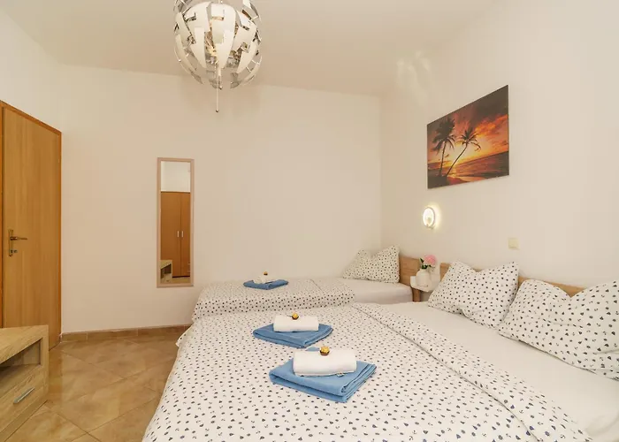 Dora Διαμέρισμα *